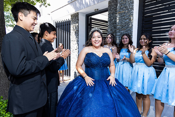 25 JUL 25 #8236 SANDRA LEAL _CTR0049