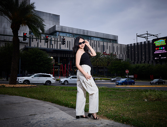 #8377 ENRIQUE ESQUIVEL CASUAL FASHION DRIVE_W8A8448