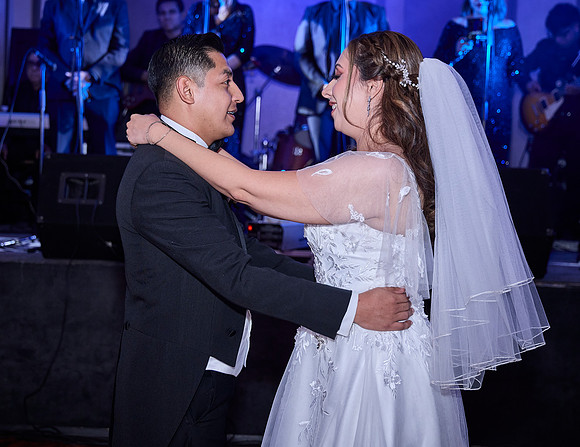 27 SEP 25 #12181 ANETTE VALERIA WALLE CASTRO BODA JENNY_W8A2700