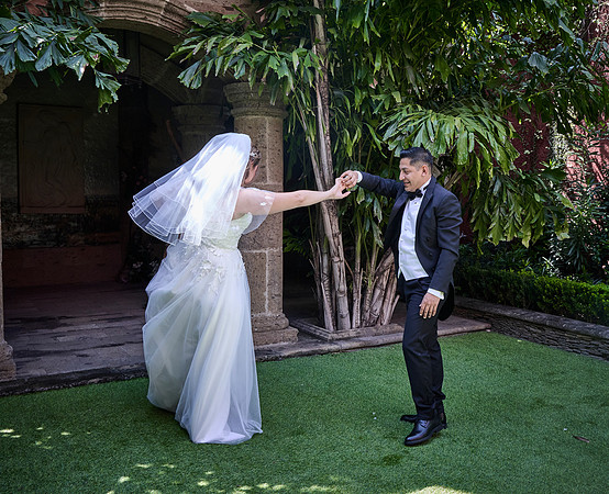 27 SEP 25 #12181 ANETTE VALERIA WALLE CASTRO BODA JENNY_W8A1875