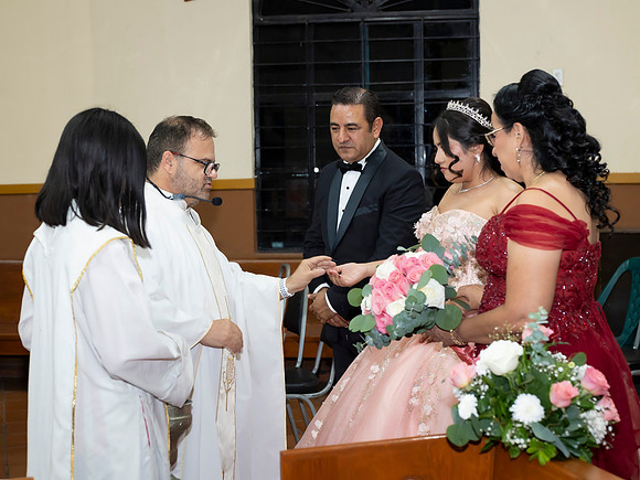 24 -10.- 2025-# -2556-._AZ_4001