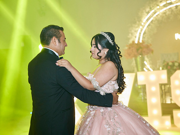 24 -10.- 2025-# -2556-._AZ_4230