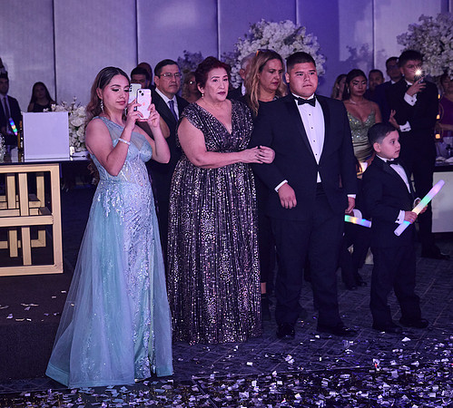 C&A _W8A6801
