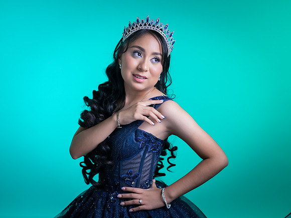 08 11 25 #4169 JUDITH MARTINEZ - 1652