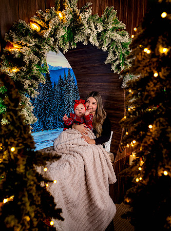 18 DIC 25#12446 OLGA BERENICE - SESION NAVIDEÑA - BRYAN-0532