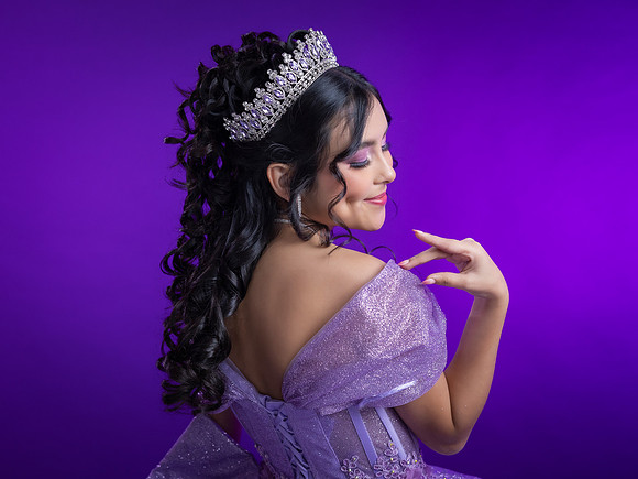 #8328 ESMERALDA AGUIRRE - 0032