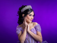 #8328 ESMERALDA AGUIRRE - 0015