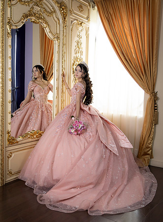 20-11-25 #8445 VALERIA VLQZ _CTR1445
