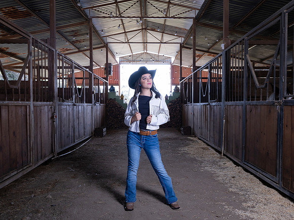 22 01 26 #8176 IRIS NANCY RDZ - 6235