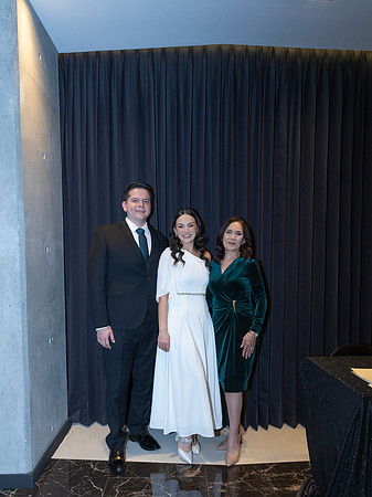 30 12 25 #8439 KARLA CORTES - 3732