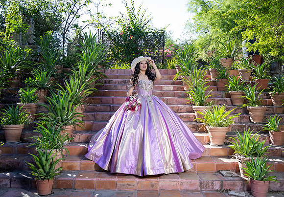 14-04-25 #8208 ERIKA PATRICIA BRIONES _CTR1662