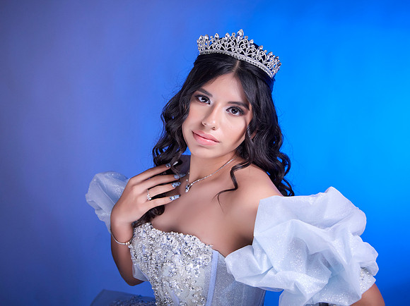 #8393 CLAUDIA GRACIELA HERNANDEZ FLORES PAQ. _JEN5303