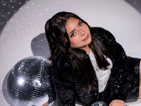#2718 ANGEL GONZALEZ- XV ZURY