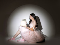 #8246 ADRIANA CASTRO - 5360