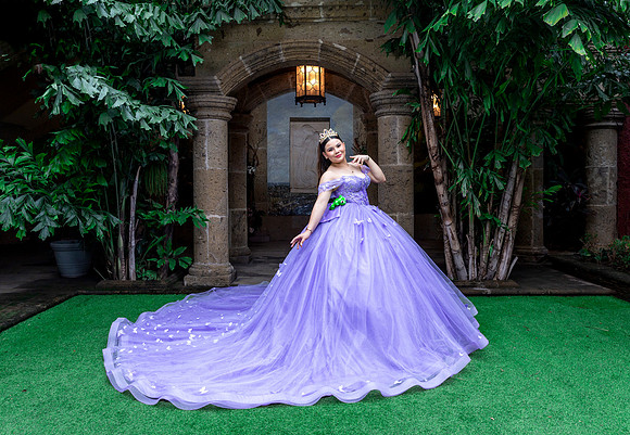 23 04 26 #8596 CIRCE SANCHEZ_FORMAL XV_SE_BRYAN-9594