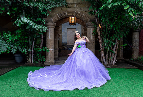 23 04 26 #8596 CIRCE SANCHEZ_FORMAL XV_SE_BRYAN-9596