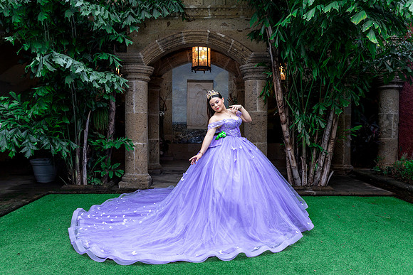 23 04 26 #8596 CIRCE SANCHEZ_FORMAL XV_SE_BRYAN-9598