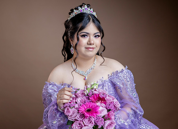 18 05 26 #8480 MARIBEL ARELLANO -1973