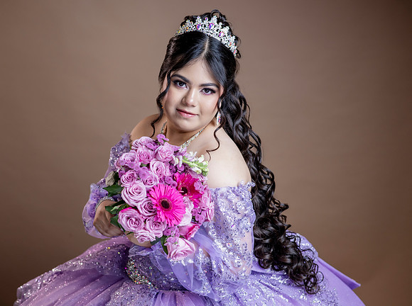 18 05 26 #8480 MARIBEL ARELLANO -1982
