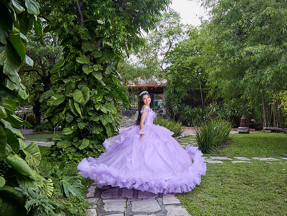 #8395 MARICRUZ BENAVIDEZ _JEN7627