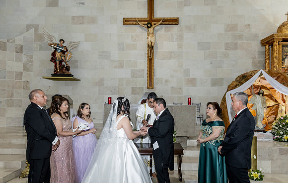 18 04 #8373 KATIA SARAHI FIGUEROA -0206