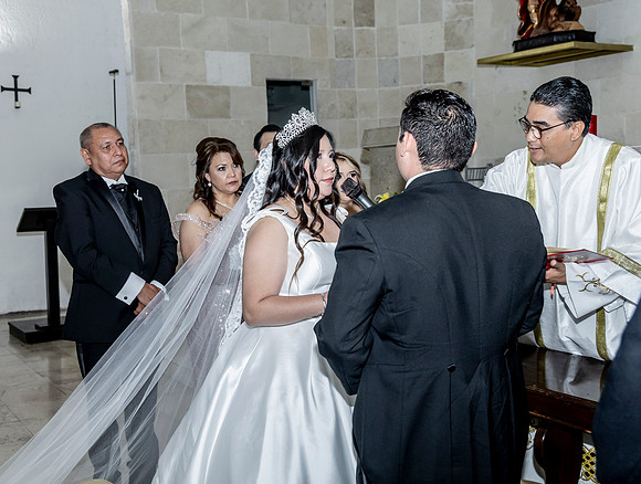 18 04 #8373 KATIA SARAHI FIGUEROA -0196