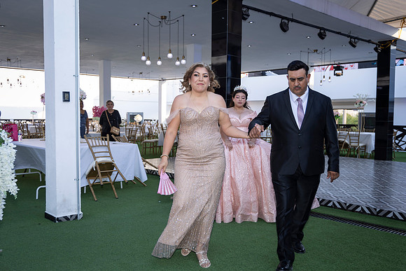 25 ABRIL 26 #4242 VERONICA MTZ _CRI0046