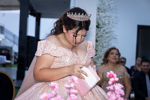 25 ABRIL 26 #4242 VERONICA MTZ _CRI0114