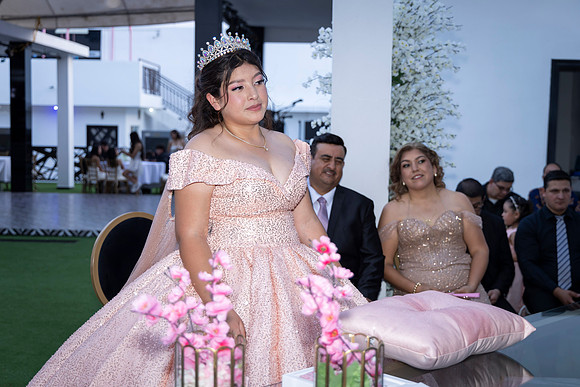 25 ABRIL 26 #4242 VERONICA MTZ _CRI0138