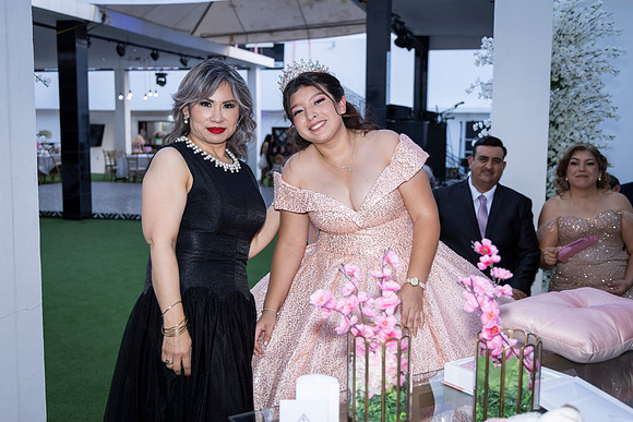 25 ABRIL 26 #4242 VERONICA MTZ _CRI0151