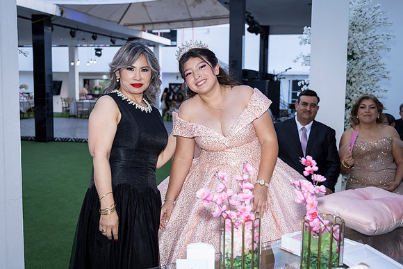 25 ABRIL 26 #4242 VERONICA MTZ _CRI0152