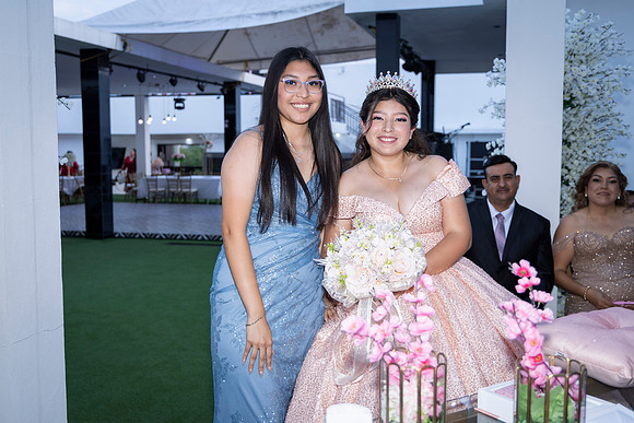 25 ABRIL 26 #4242 VERONICA MTZ _CRI0160