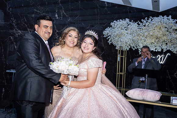25 ABRIL 26 #4242 VERONICA MTZ _CRI0176