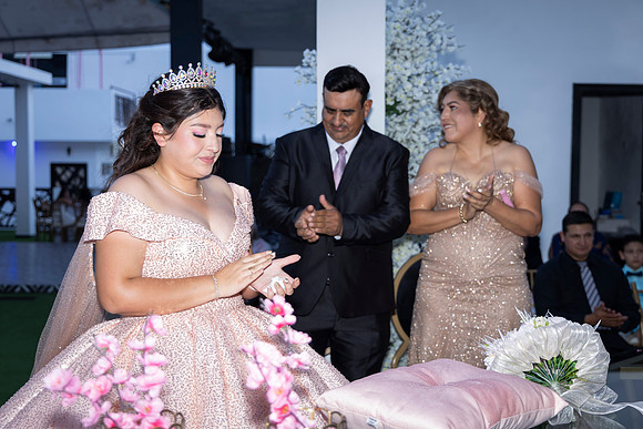 25 ABRIL 26 #4242 VERONICA MTZ _CRI0196