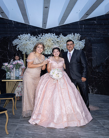 25 ABRIL 26 #4242 VERONICA MTZ _CRI0198