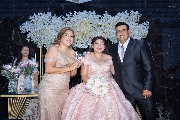 25 ABRIL 26 #4242 VERONICA MTZ _CRI0201