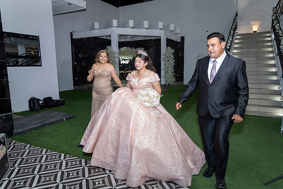 25 ABRIL 26 #4242 VERONICA MTZ _CRI0276
