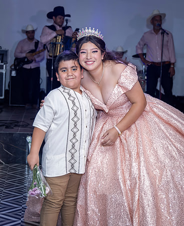 25 ABRIL 26 #4242 VERONICA MTZ _CRI0332