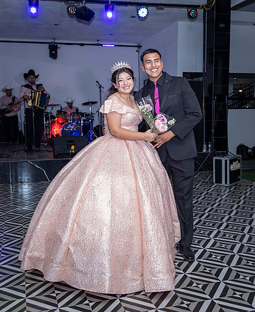 25 ABRIL 26 #4242 VERONICA MTZ _CRI0337