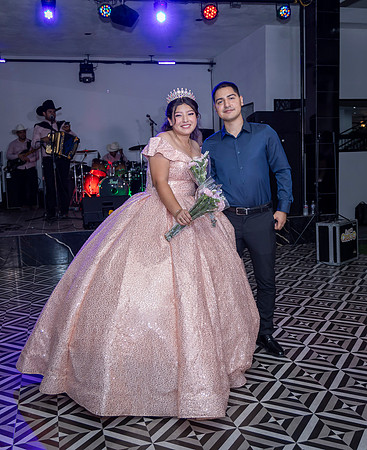 25 ABRIL 26 #4242 VERONICA MTZ _CRI0346