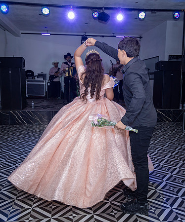 25 ABRIL 26 #4242 VERONICA MTZ _CRI0363