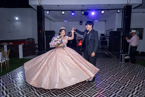 25 ABRIL 26 #4242 VERONICA MTZ _CRI0399