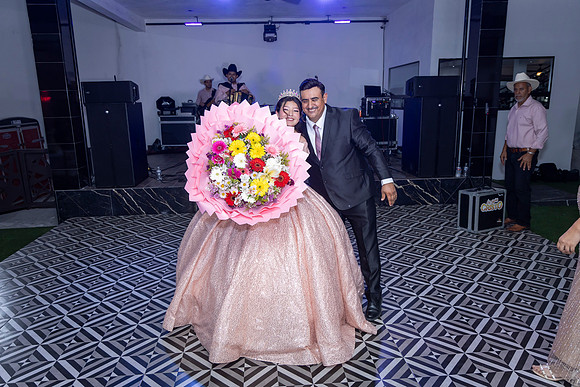 25 ABRIL 26 #4242 VERONICA MTZ _CRI0428