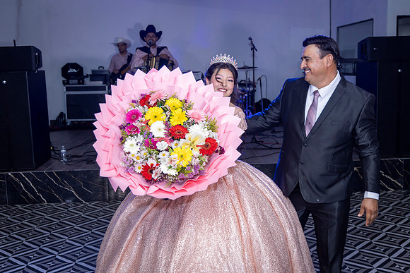 25 ABRIL 26 #4242 VERONICA MTZ _CRI0429