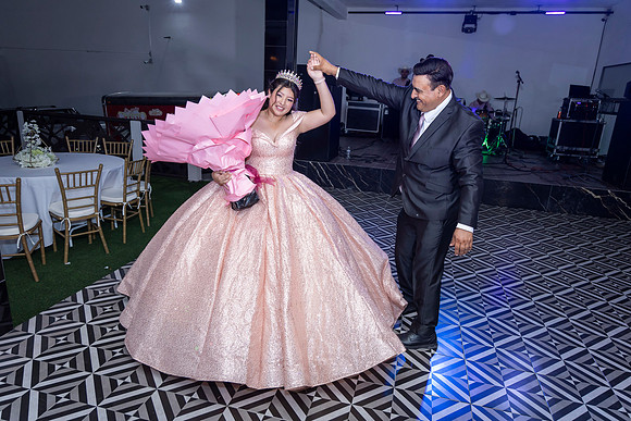 25 ABRIL 26 #4242 VERONICA MTZ _CRI0431