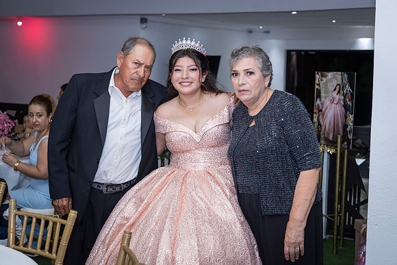25 ABRIL 26 #4242 VERONICA MTZ _CRI0460