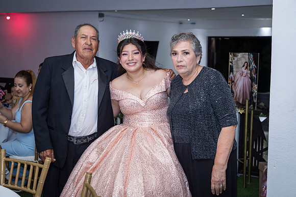 25 ABRIL 26 #4242 VERONICA MTZ _CRI0462