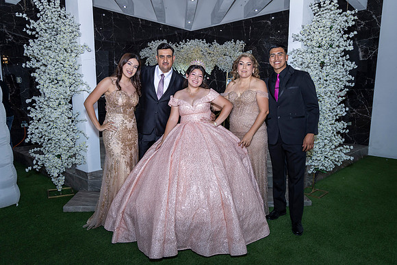 25 ABRIL 26 #4242 VERONICA MTZ _CRI0469