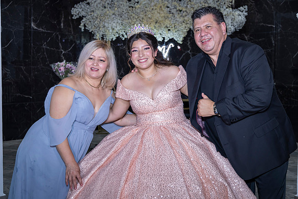 25 ABRIL 26 #4242 VERONICA MTZ _CRI0487