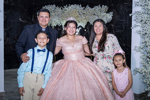 25 ABRIL 26 #4242 VERONICA MTZ _CRI0515